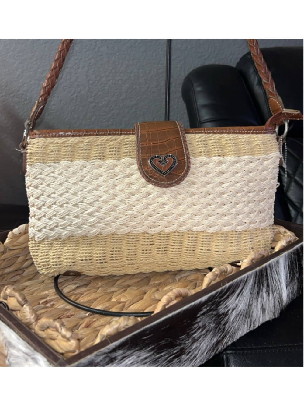 Women's Shoulder Bag One Size Beige Brown Woven Straw Heart Detail